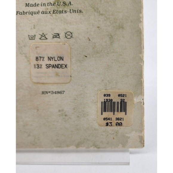 NEW Vtg Gracile Hosiery Lycra Opaque Knee Highs Style 039 Solid Ivory ONE SIZE - Picture 4 of 4